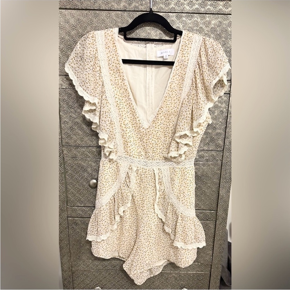 NWOT MABLE Floral Romper